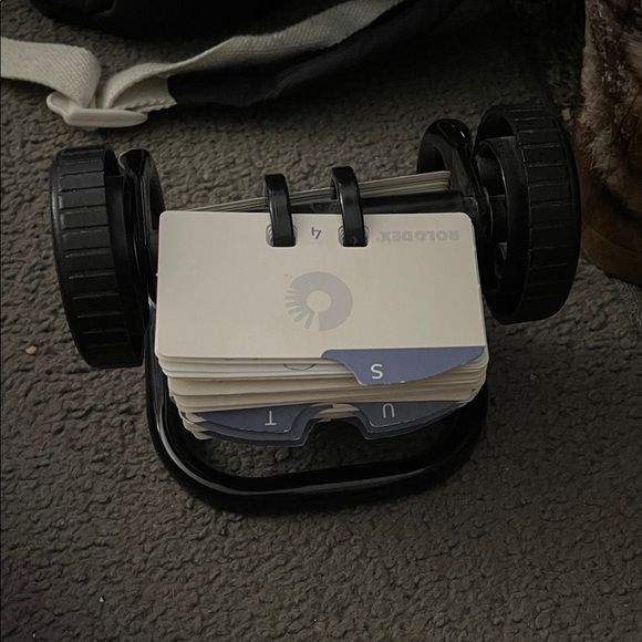 Black Rolodex Rotary Card File - Picture 2 of 4